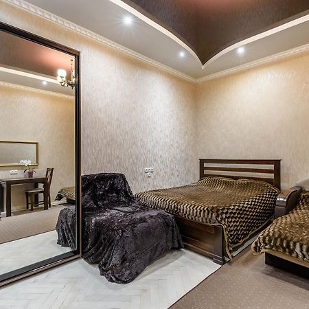 Appartement Stepana Bandery Str. 19 à Lviv Extérieur photo